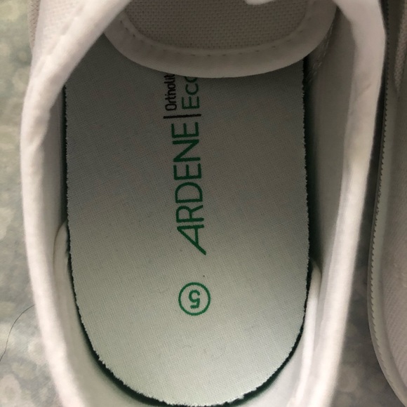 White Canvas Shoes - Picture 5 of 5